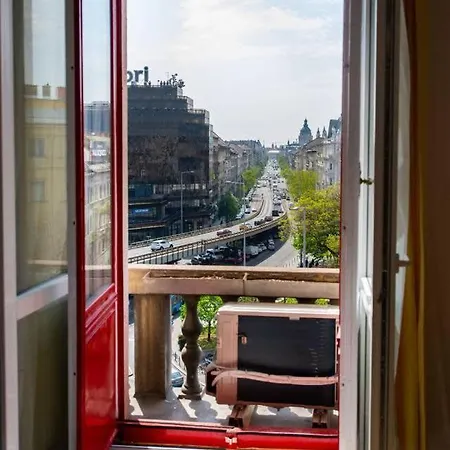 Very - Sunny - Comfy *