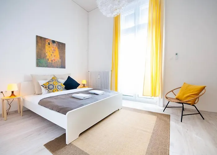 Very - Sunny - Comfy